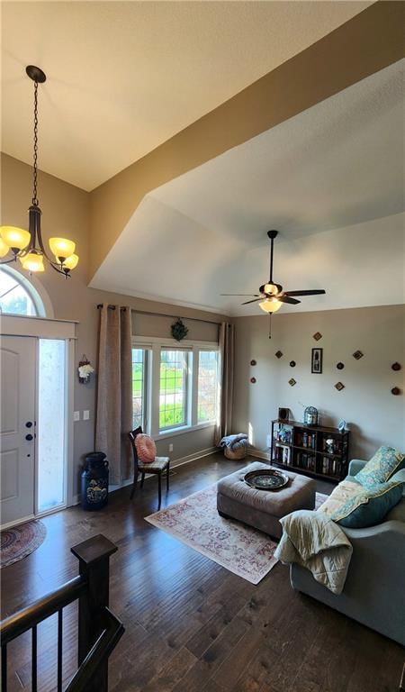 7604 N Amoret Avenue — photo 7