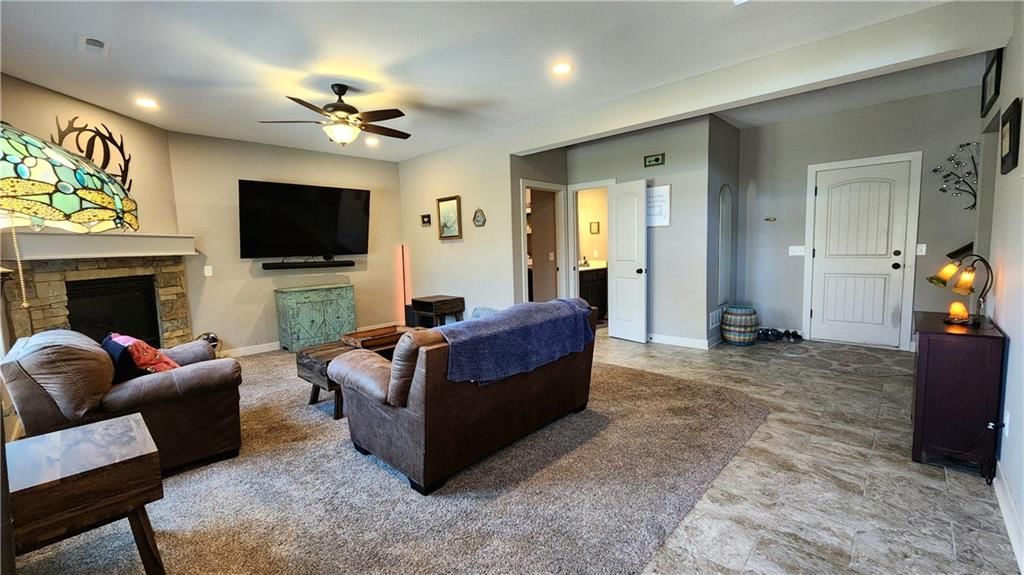 7604 N Amoret Avenue — photo 41
