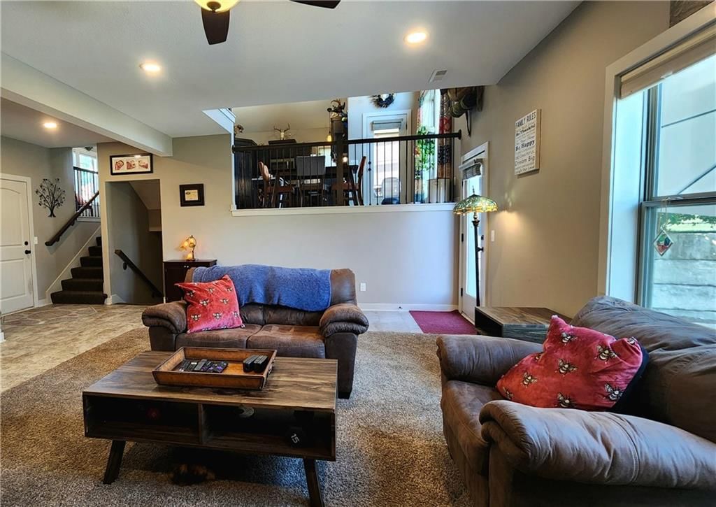 7604 N Amoret Avenue — photo 42
