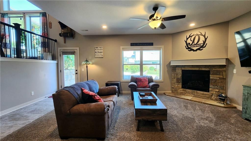 7604 N Amoret Avenue — photo 43