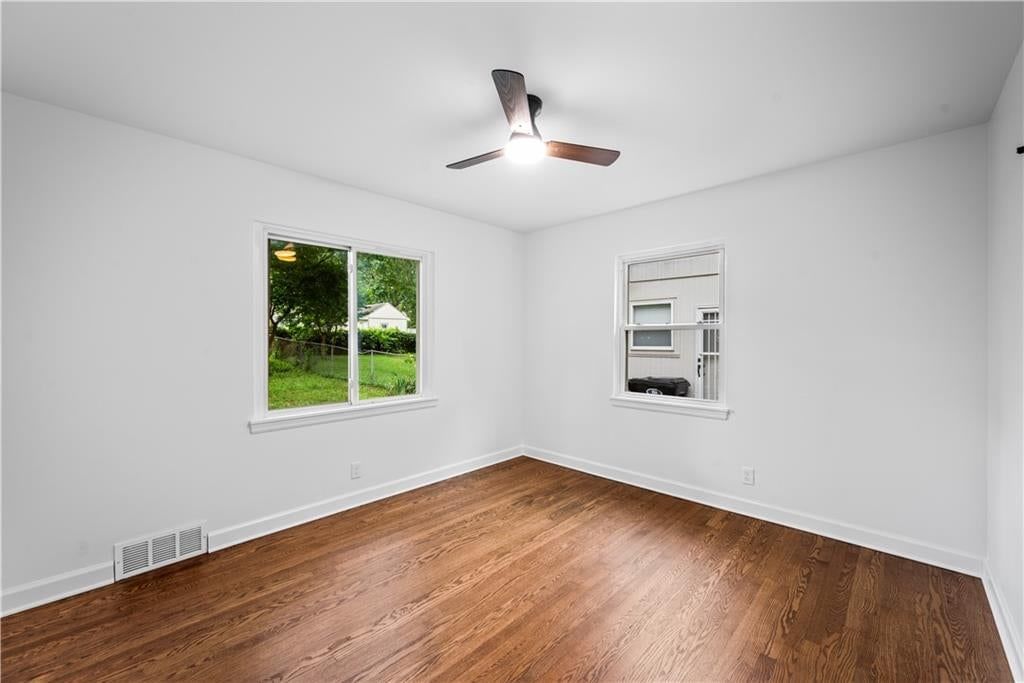 3331 S Arlington Avenue — photo 12