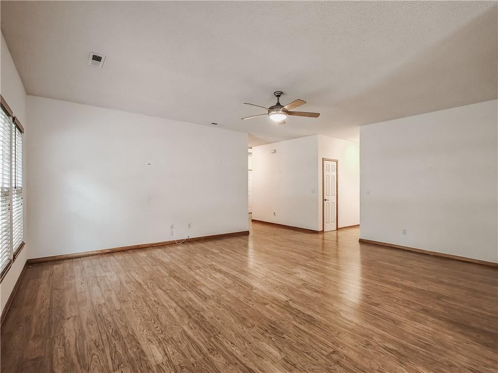 2425 NE Old Paint Road — photo 7