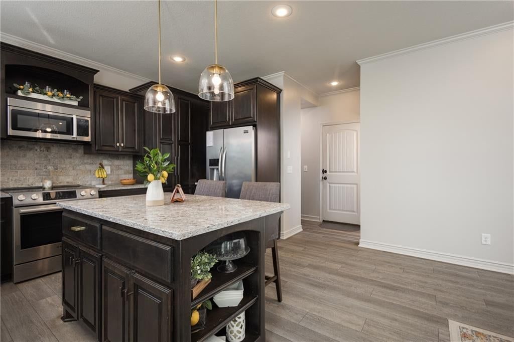 104 SW Greenbriar Drive — photo 19