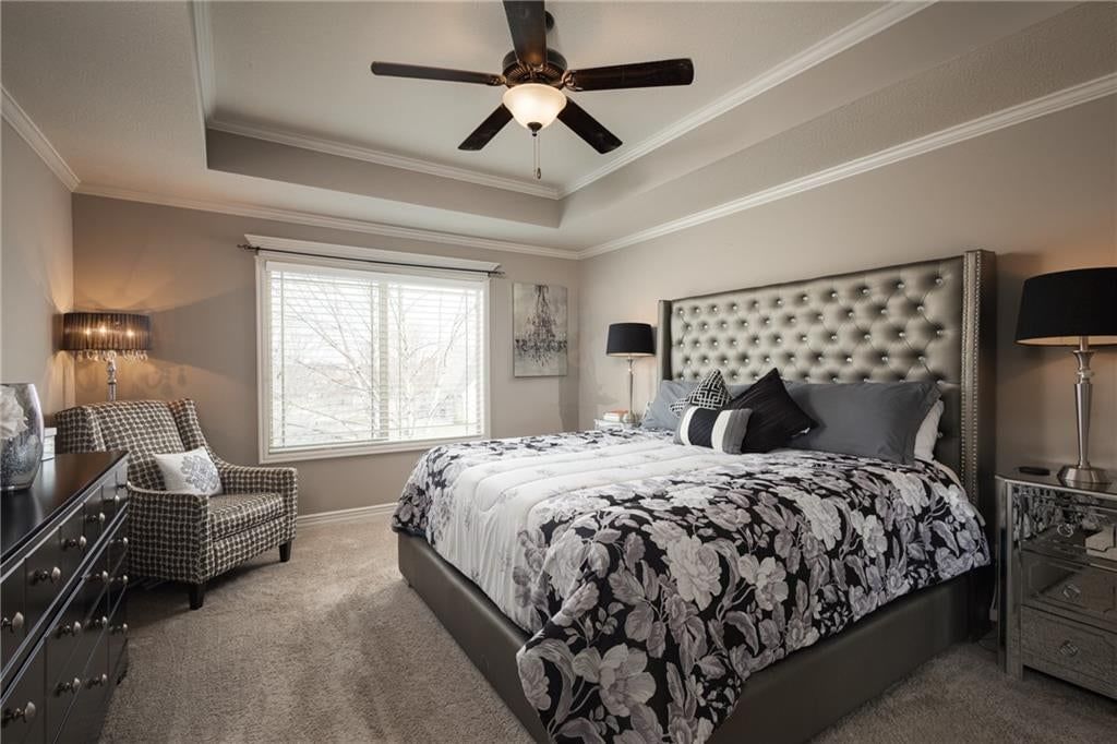 104 SW Greenbriar Drive — photo 23