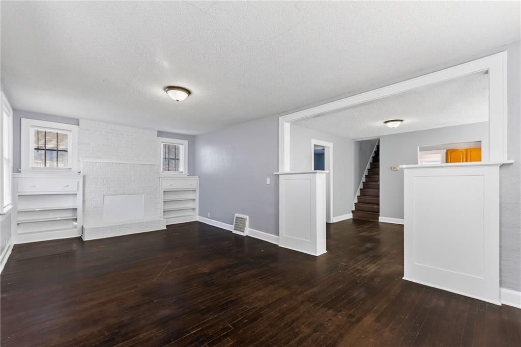 1915 S Overton Avenue — photo 11