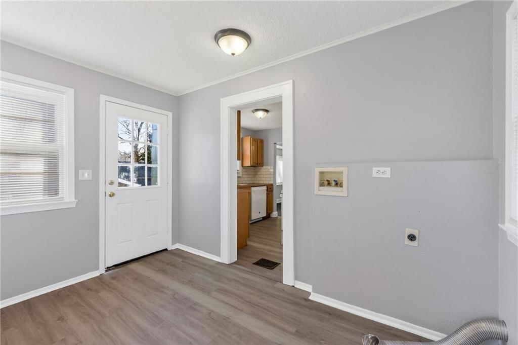 1915 S Overton Avenue — photo 19
