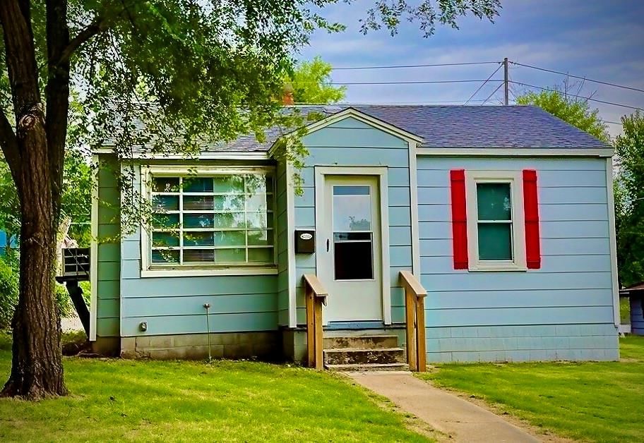 317 W Hickory Street, El Dorado Springs, MO