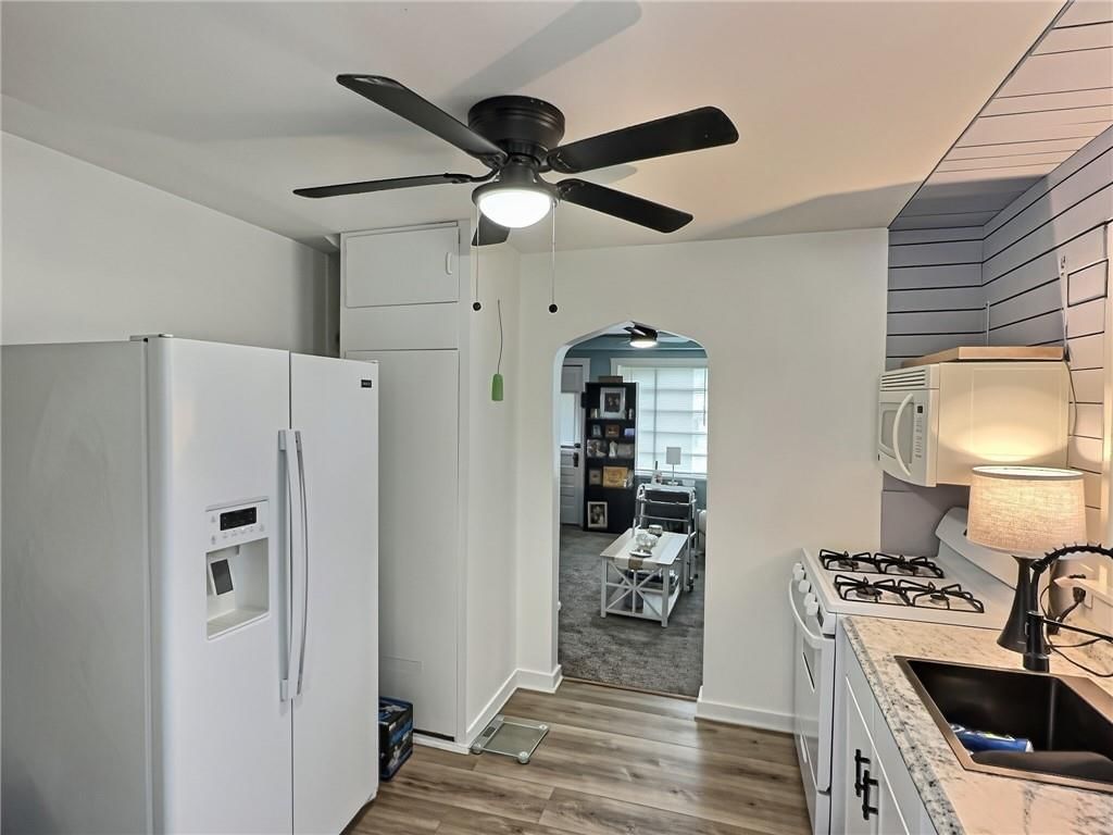 317 W Hickory Street — photo 13