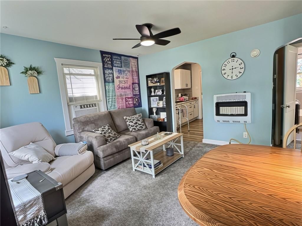 317 W Hickory Street — photo 19