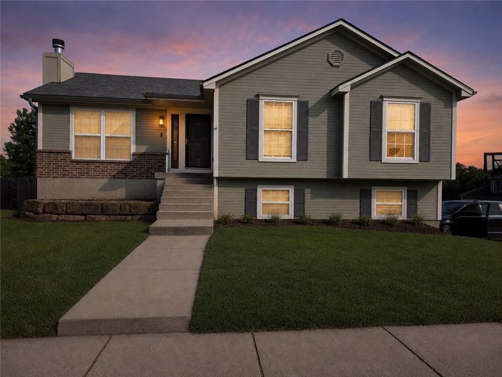 2021 Buckeye Court — photo 1