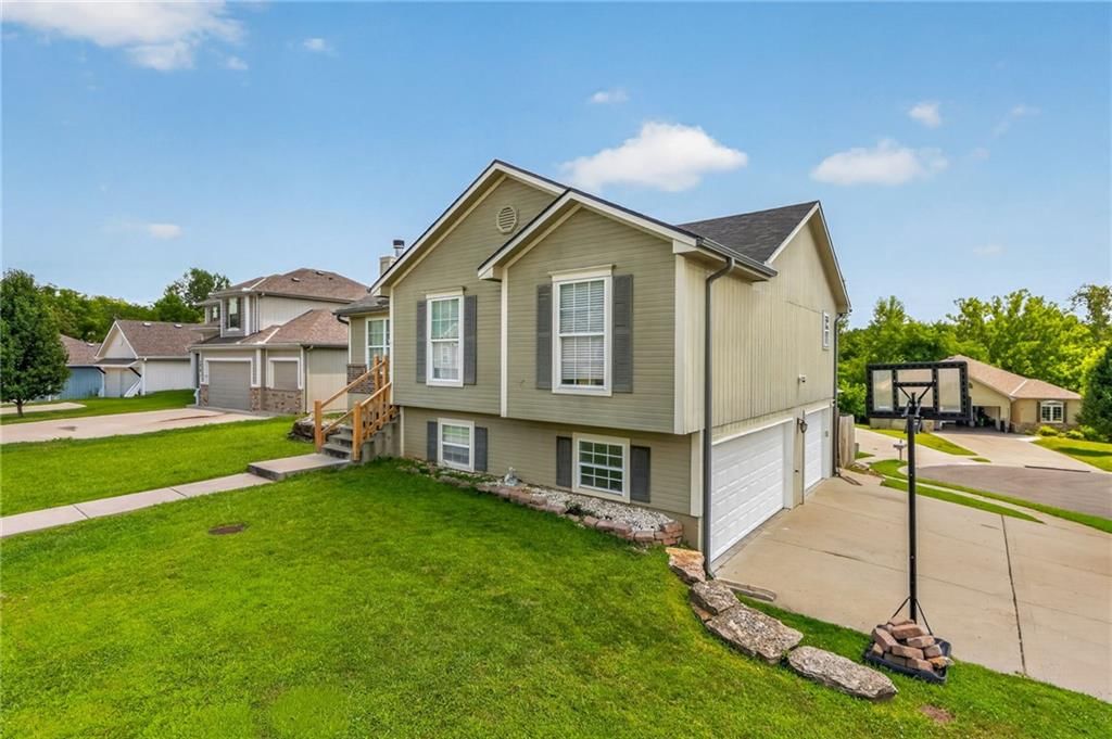 2021 Buckeye Court — photo 2