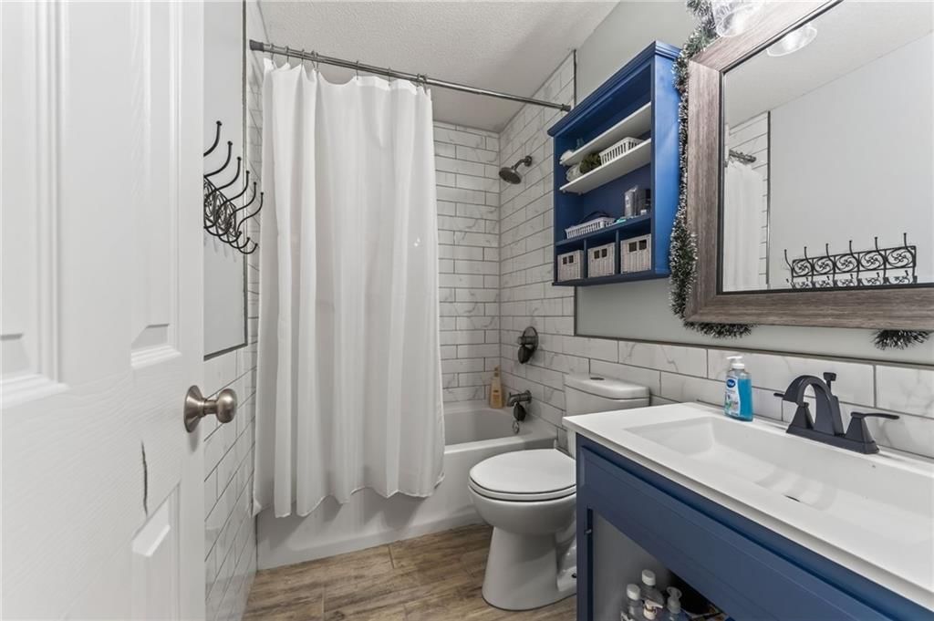 2021 Buckeye Court — photo 26