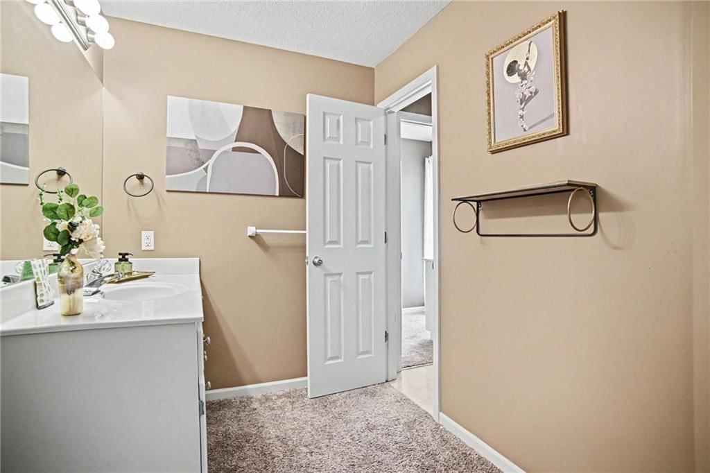 5605 NE Misty Meadow Place — photo 23
