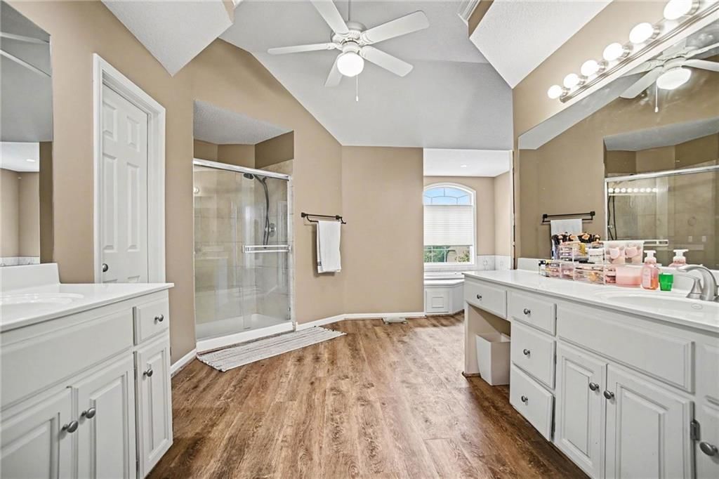 5605 NE Misty Meadow Place — photo 26