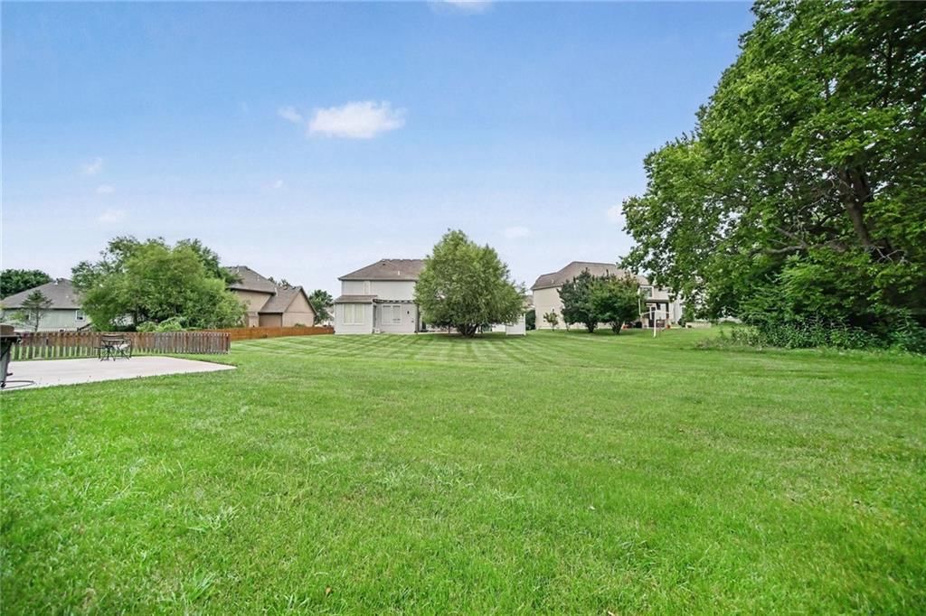 5605 NE Misty Meadow Place — photo 35