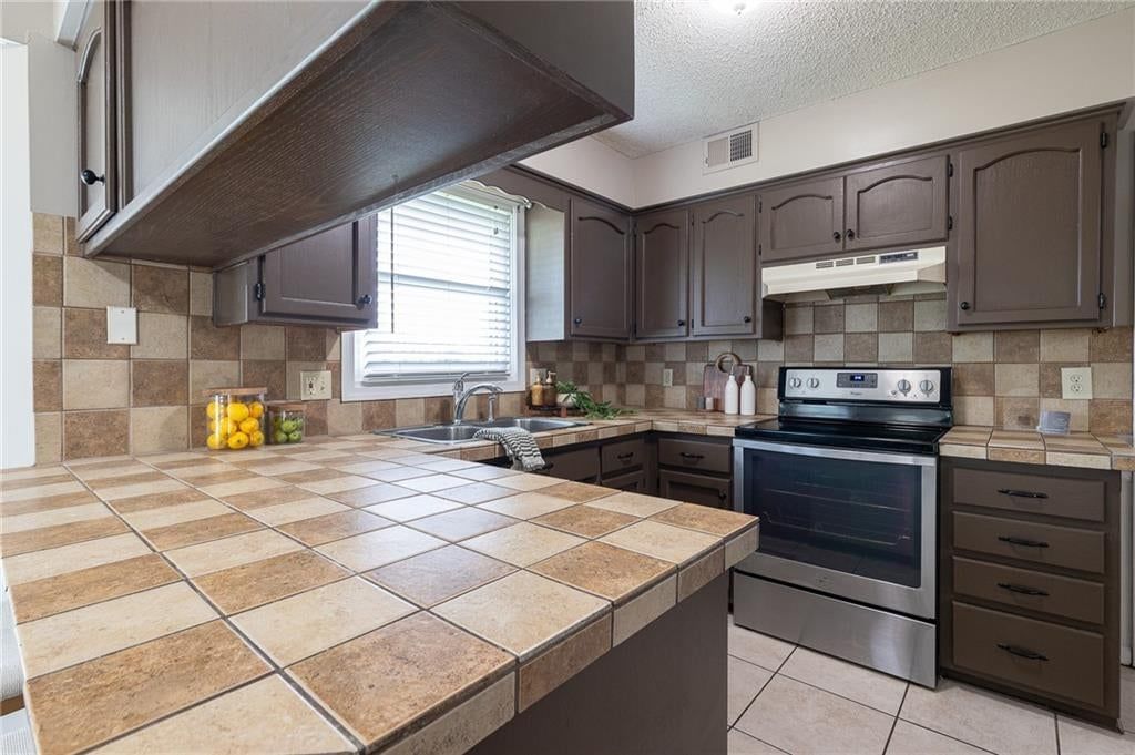 801 SW Southgate Drive — photo 14