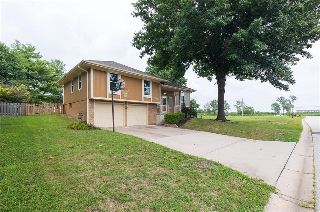 801 SW Southgate Drive — photo 35