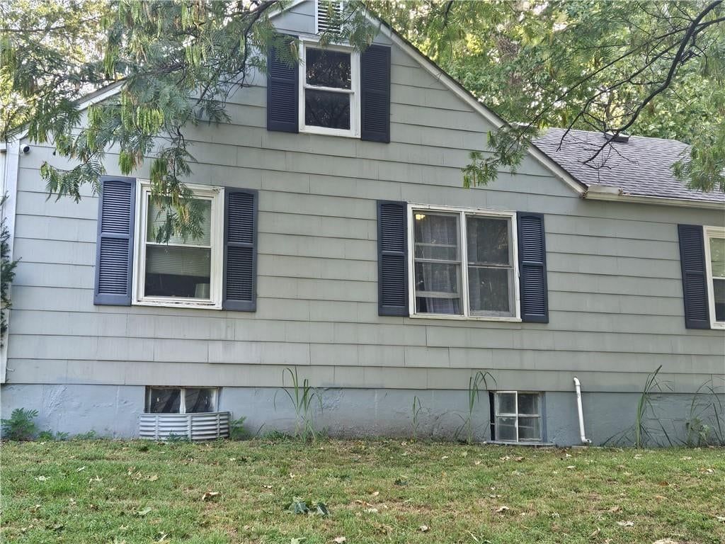 2318 NE Pence Avenue — photo 8