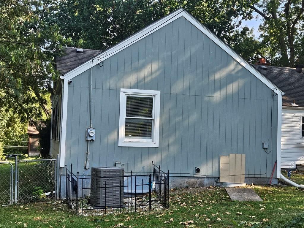 2318 NE Pence Avenue — photo 10