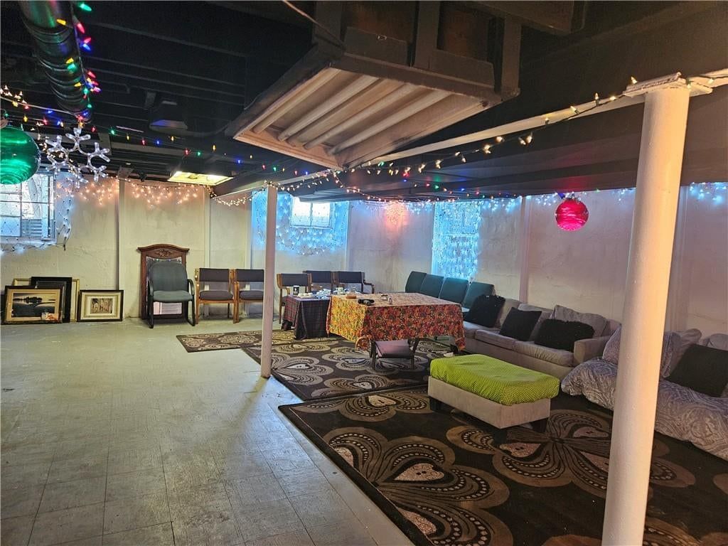 2318 NE Pence Avenue — photo 30