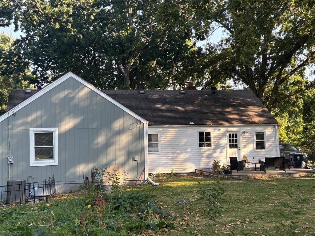 2318 NE Pence Avenue — photo 33