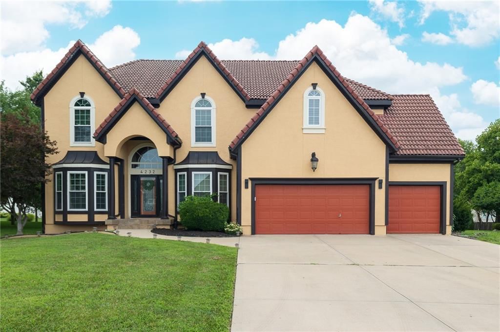 4232 NE Tremont Court — photo 4
