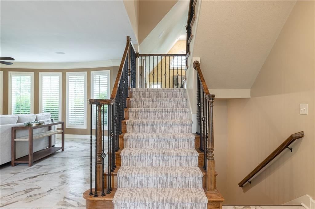 4232 NE Tremont Court — photo 11