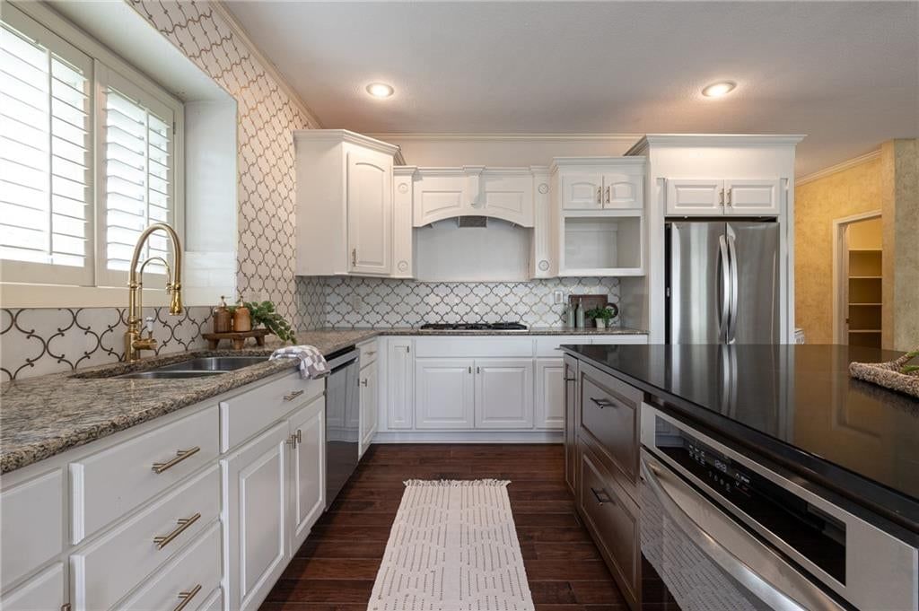 4232 NE Tremont Court — photo 30