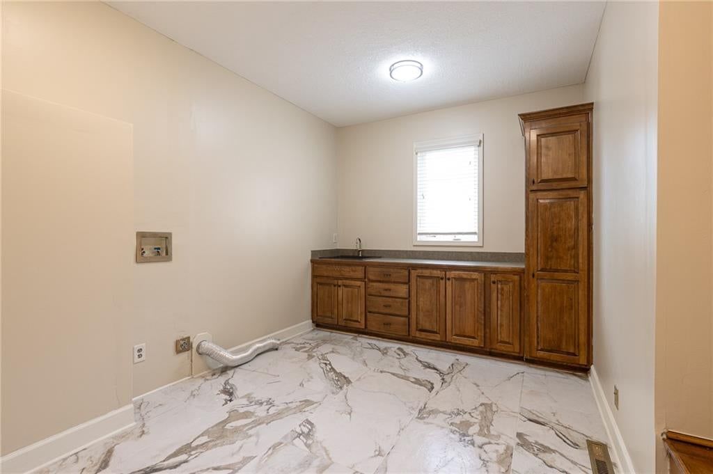 4232 NE Tremont Court — photo 33