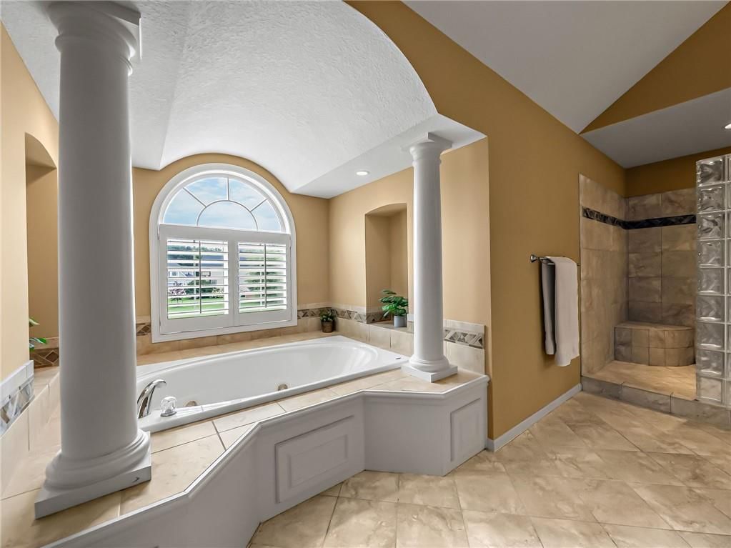 1028 NE Serenity Lane — photo 20
