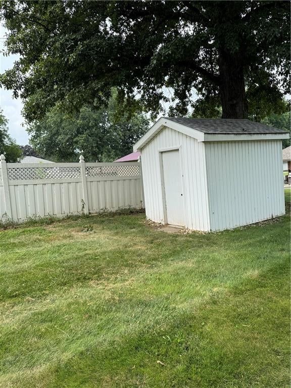1210 Lipper Avenue — photo 6