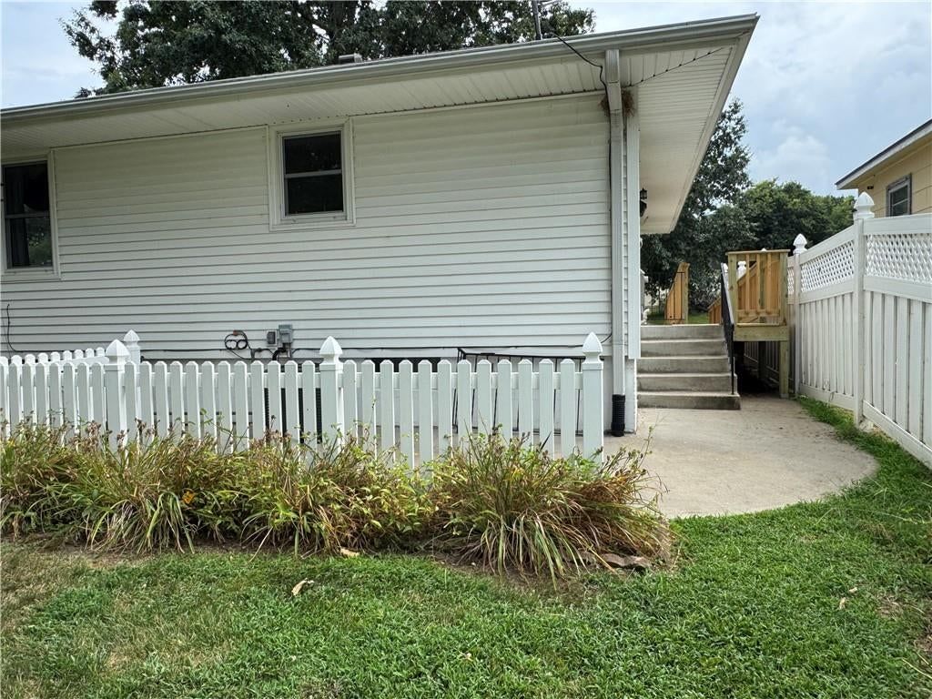 1210 Lipper Avenue — photo 8