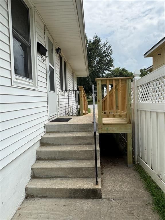 1210 Lipper Avenue — photo 10