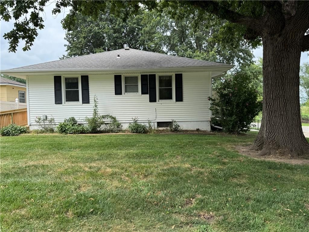 1210 Lipper Avenue — photo 14