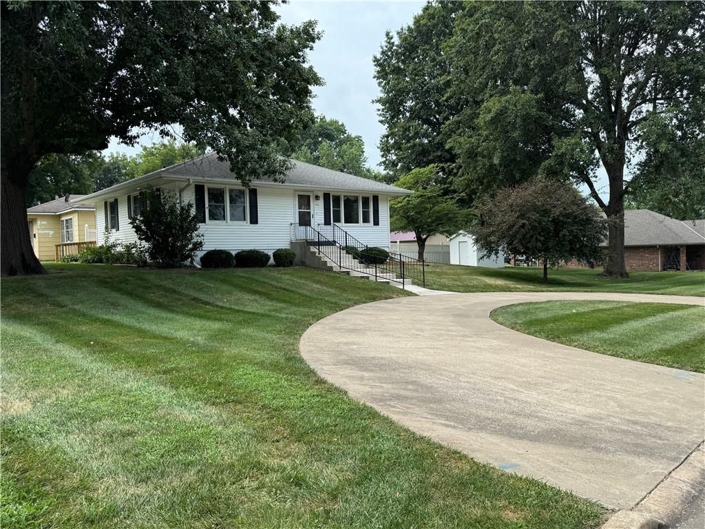 1210 Lipper Avenue — photo 17