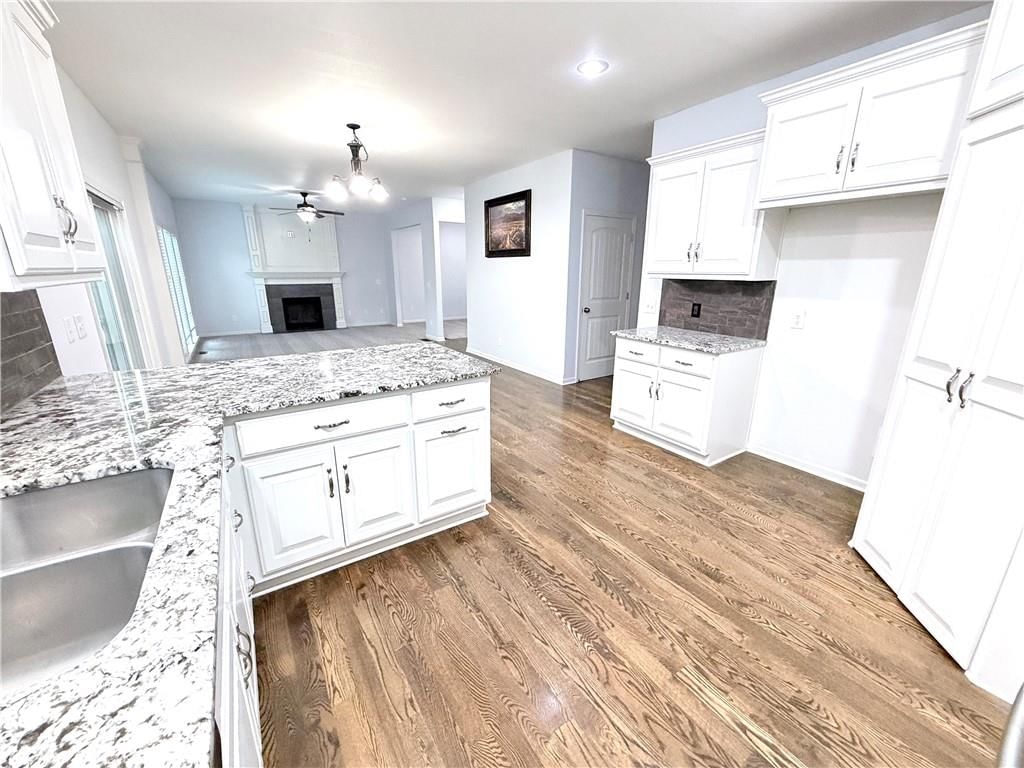 4303 NE 85th Terrace — photo 12
