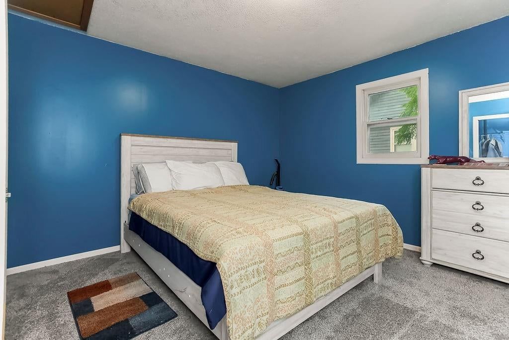 704 E Shawnee Street — photo 6