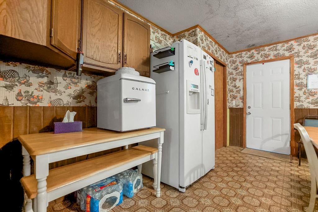 704 E Shawnee Street — photo 9