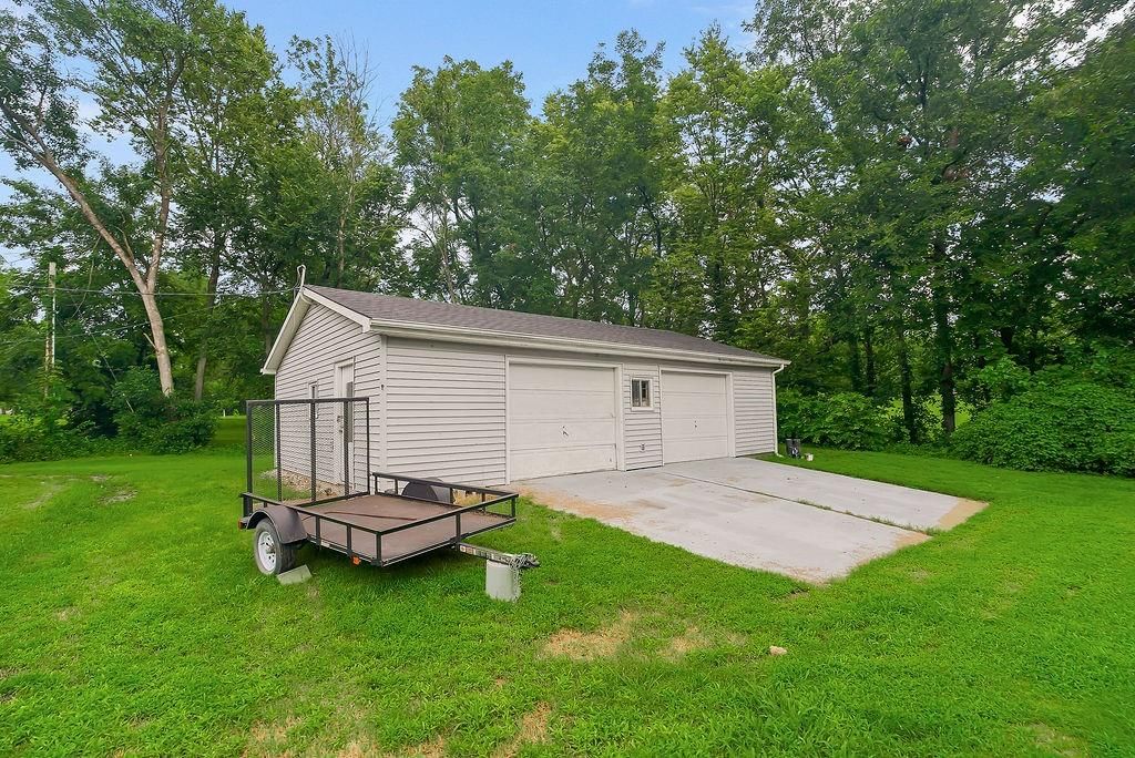 704 E Shawnee Street — photo 26