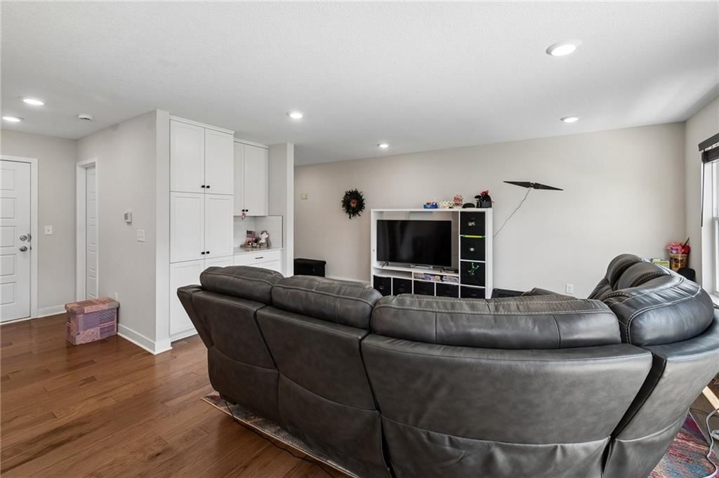 3714 SW Walsh Drive — photo 6
