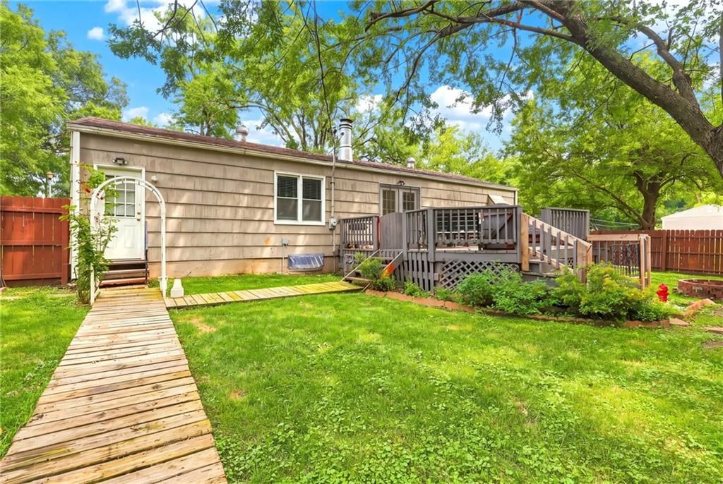 7306 Dearborn Street — photo 34