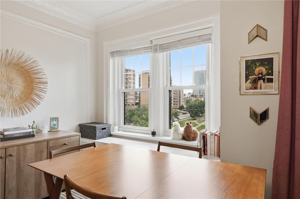 807 W 48th Street — photo 7