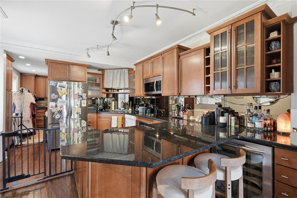 807 W 48th Street — photo 14