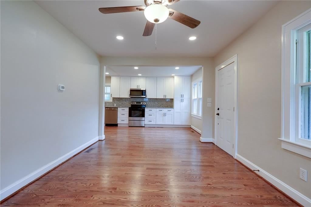 714 E Gudgell Avenue — photo 4