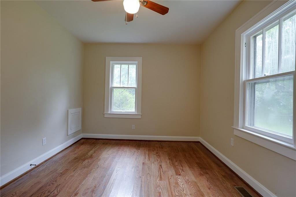 714 E Gudgell Avenue — photo 13