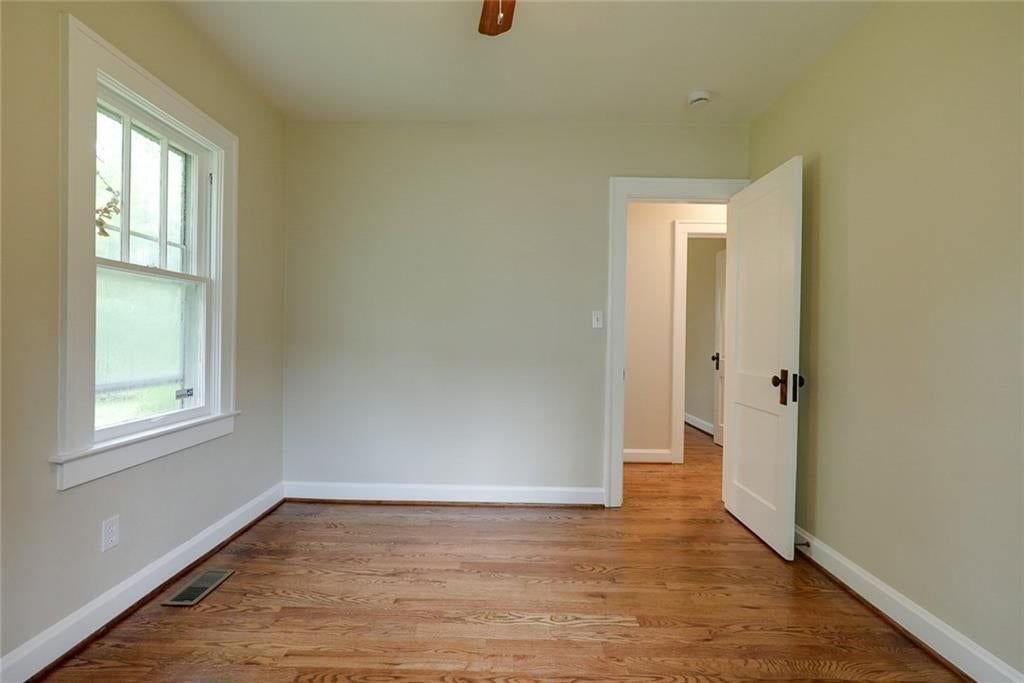 714 E Gudgell Avenue — photo 16