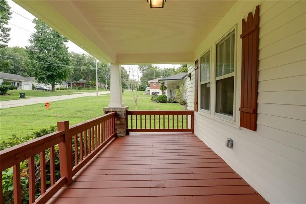 714 E Gudgell Avenue — photo 28