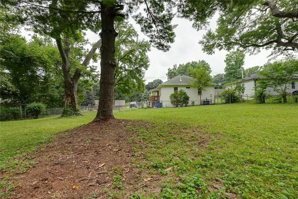 714 E Gudgell Avenue — photo 33