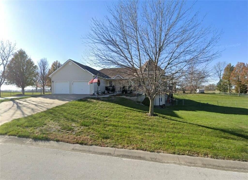 7368 SW Karen Road — photo 1