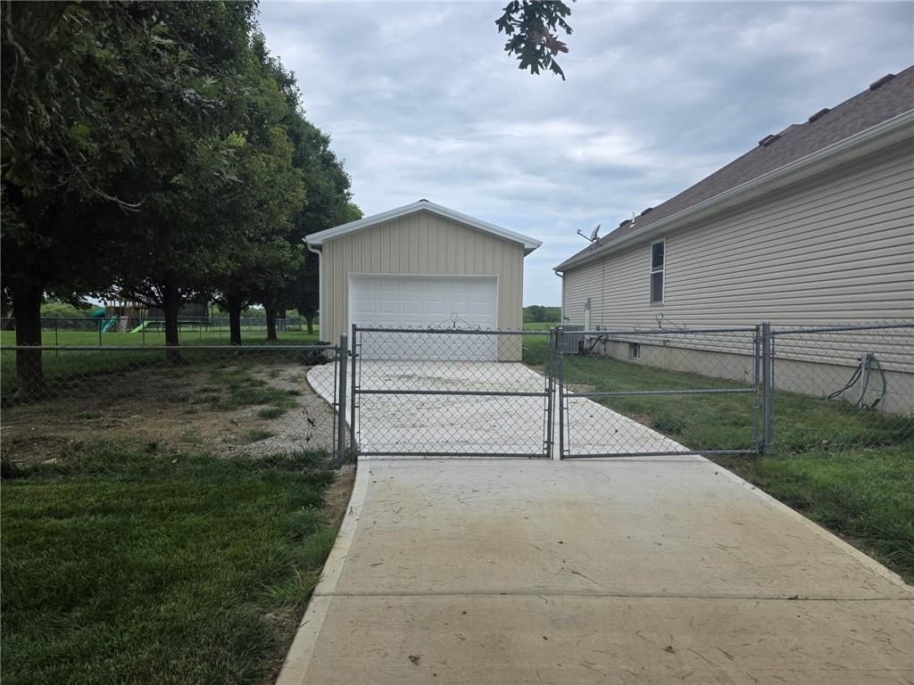7368 SW Karen Road — photo 4